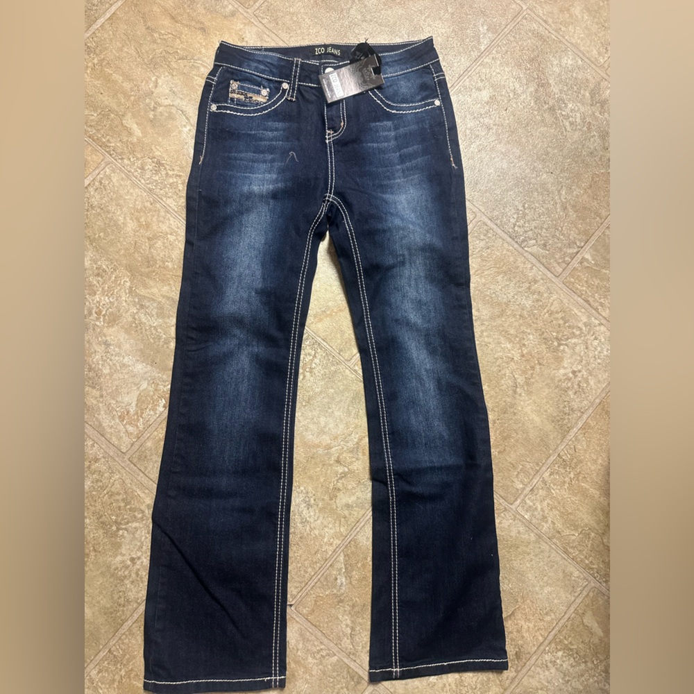 ✨ ZCO Dark Wash Jeans | White Stitching + Glitter Pockets | NWT | Size 12 ✨